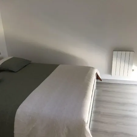 Domaine Des 3 * ז'ונה-קלה